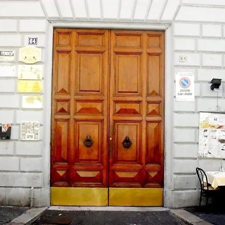 Residenza Giustiniani בית הארחה